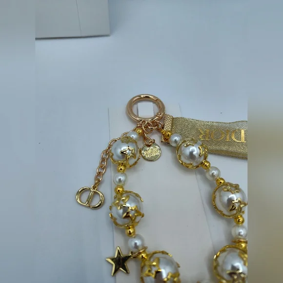 DIOR Star Charm Pearl Keychain | Beauté VIP Gift 2025 NIB Gold Pearl - Picture 5 of 5